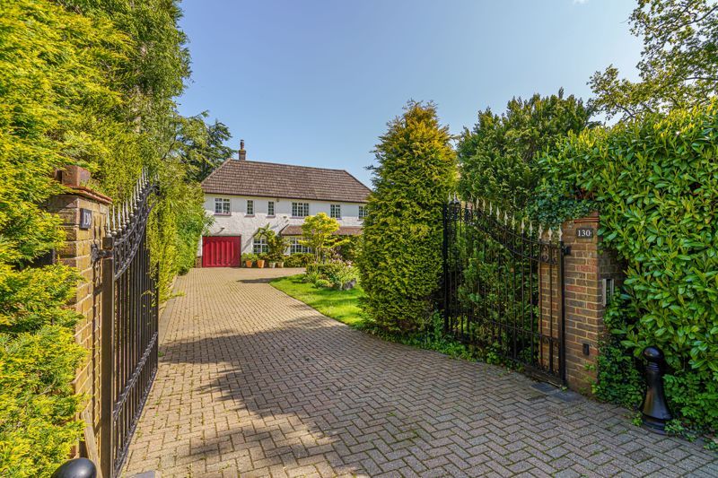 4 bed detached house for sale in Worlds End Lane, Chelsfield Park