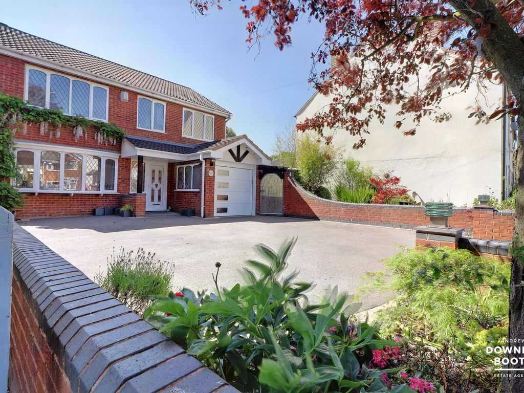 4 bed detached house for sale in Princess Street, Chase Terrace