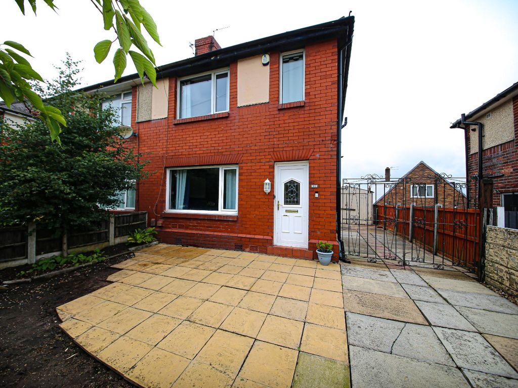 2 bed semidetached house to rent in Avondale Street, Standish, Wigan