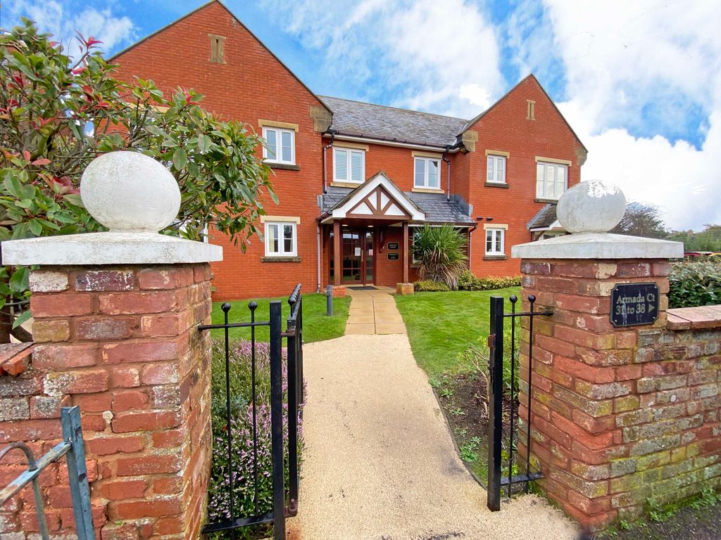 1 bed flat for sale in Parkfield Road, Topsham, Exeter EX3, £285,000