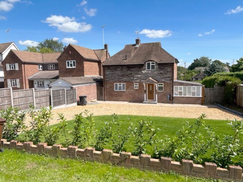 3 bed detached house for sale in Tolmers Road, Cuffley, Potters Bar EN6