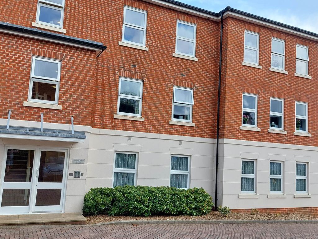 2 bed flat for sale in Allington House, Serotine Close, Knowle, Fareham