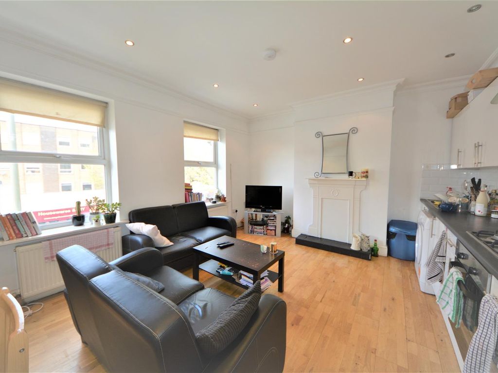 3 bed flat to rent in High Road, East Finchley N2 Zoopla