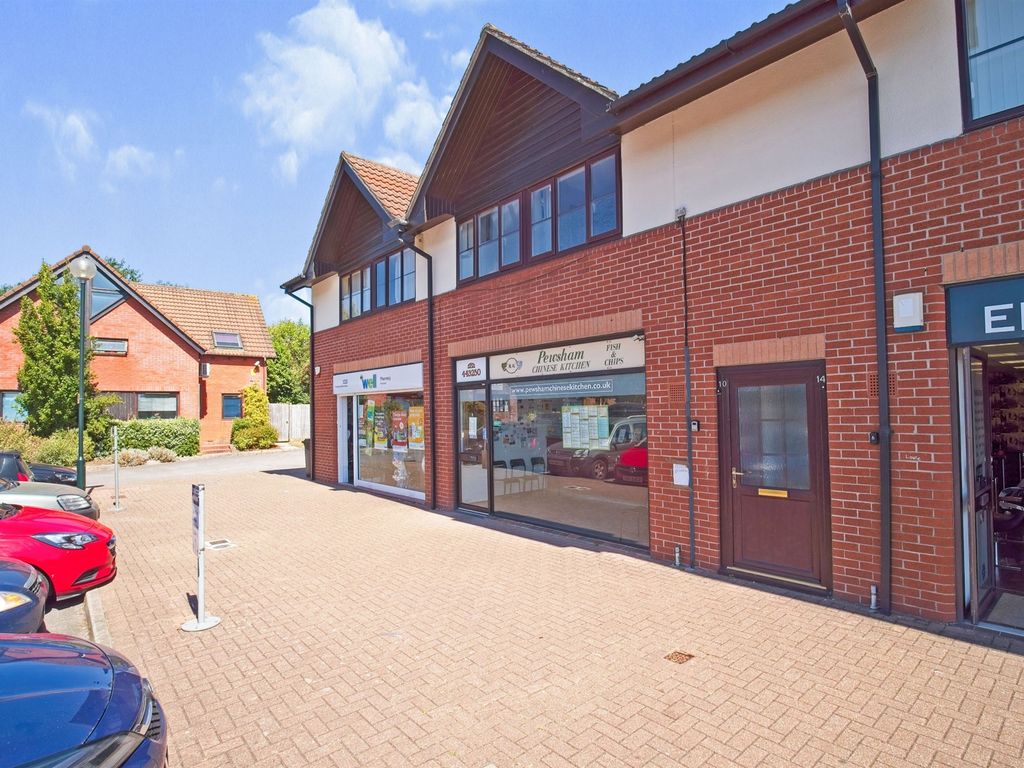 3 bed flat for sale in Lodge Road, Pewsham, Chippenham SN15 Zoopla