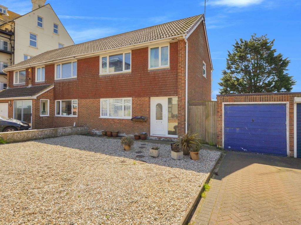 3 bed semidetached house for sale in Queens Road, Littlestone TN28