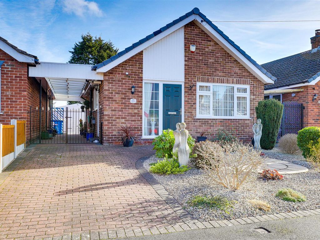 2 bed detached bungalow for sale in Elvaston Drive, Long Eaton