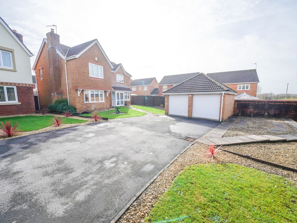 4 bed detached house for sale in GolwgYTywyn, Pembrey, Burry Port