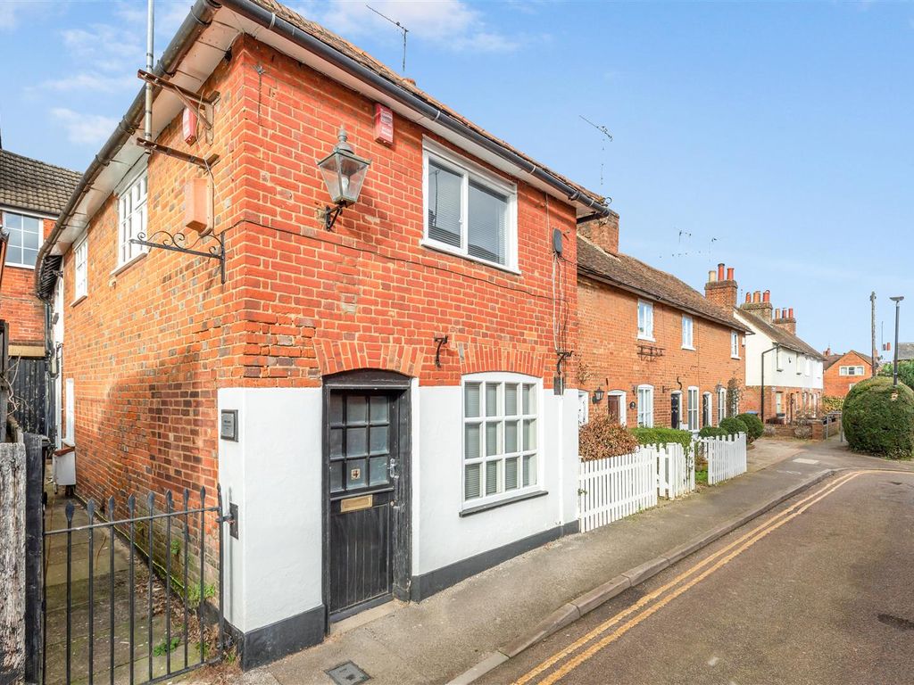 2 bed property for sale in Mimram Road, Welwyn AL6 Zoopla