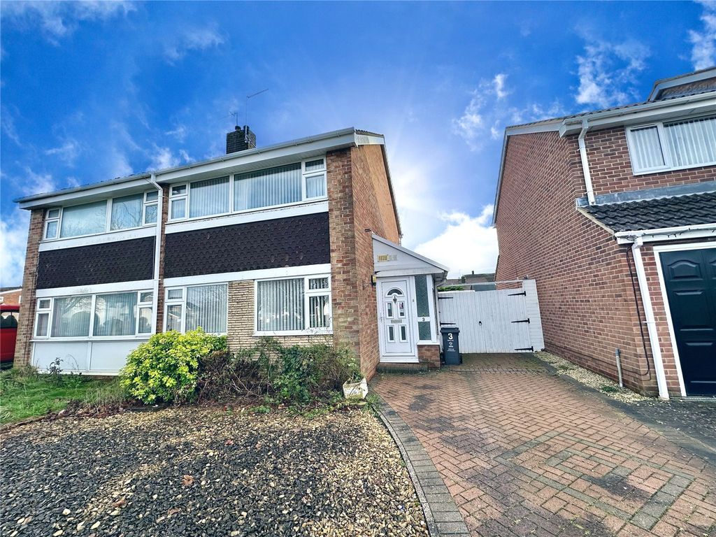 3 bed semidetached house for sale in Finchdale, Covingham, Swindon SN3, £300,000 Zoopla