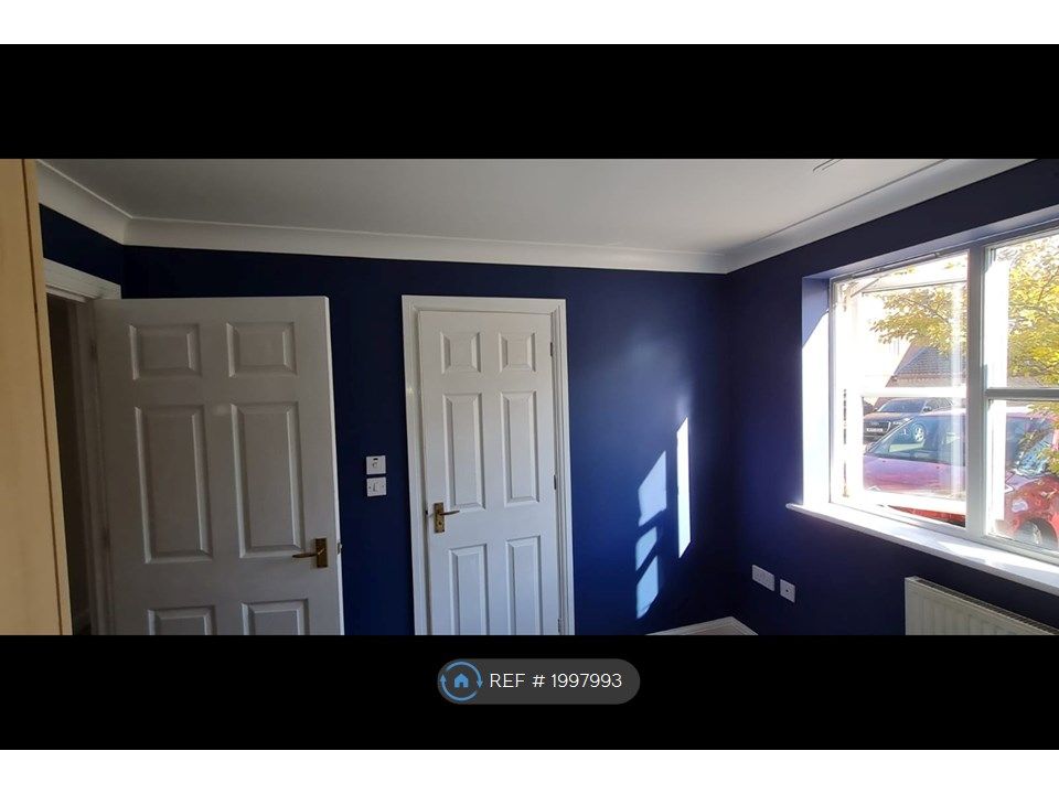 2 bed flat to rent in Boroughbridge, Milton Keynes MK5, £1,200 pcm Zoopla