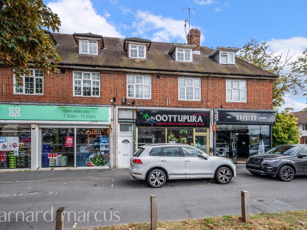 3 bed flat to rent in Kingston Road, Ewell, Epsom KT19, £1,650 pcm Zoopla