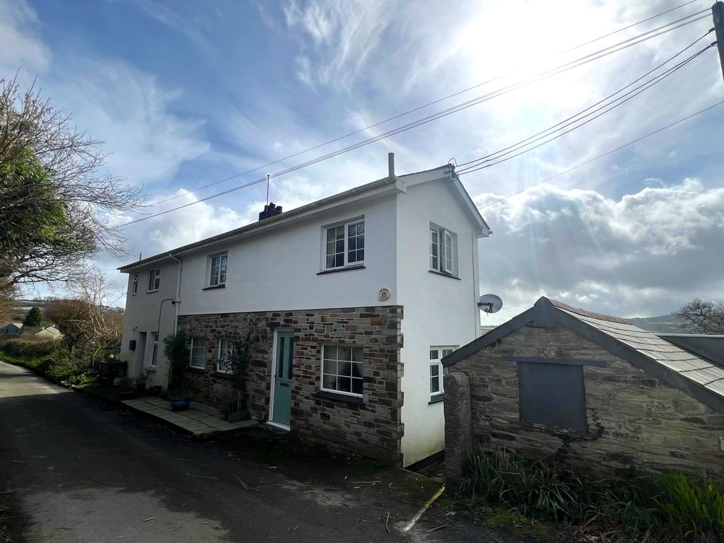 2 bed cottage for sale in Chapel Cottages Green Lane, Bodmin, Cornwall