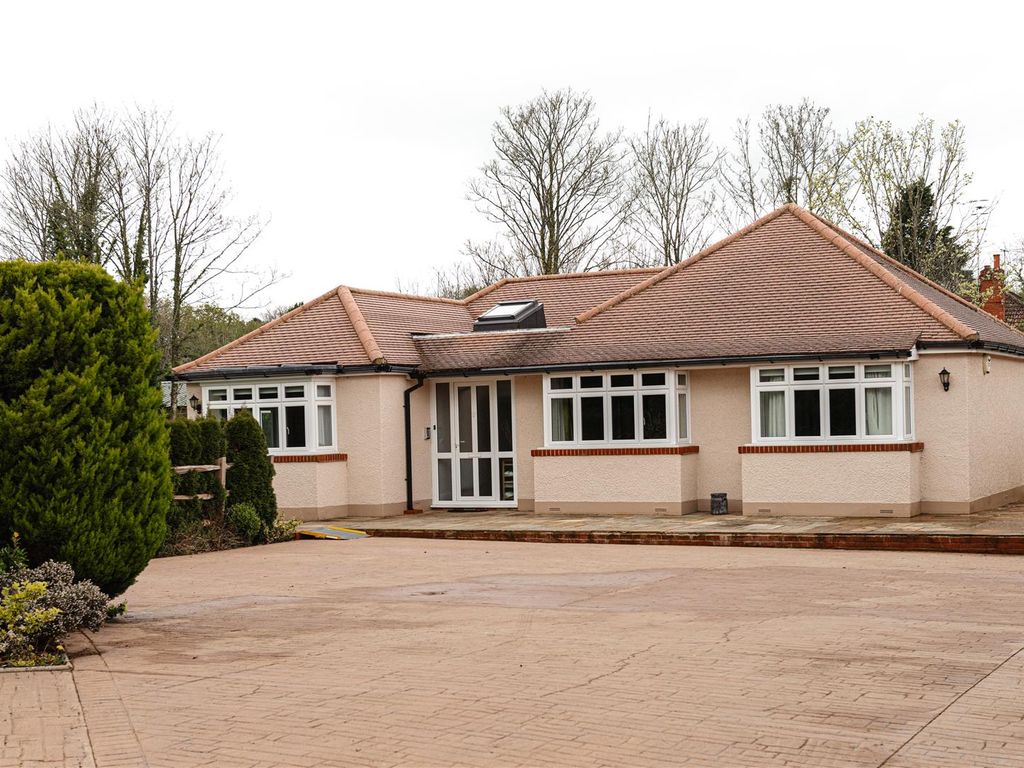 4 bed detached bungalow for sale in Reigate Road, Hookwood, Horley RH6