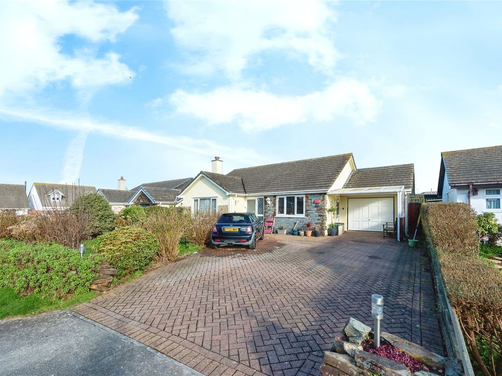 2 bed bungalow for sale in Belmont Close, Delabole, Cornwall PL33, £