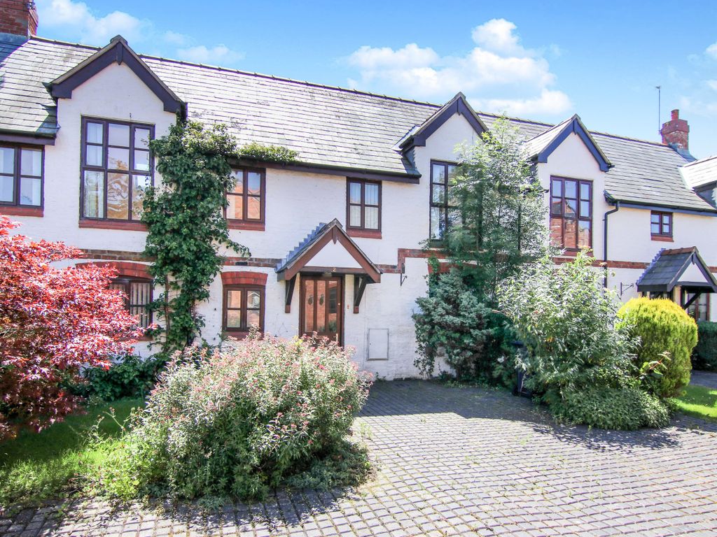 3 bed terraced house to rent in Willow Court, Well Lane, Mollington CH1