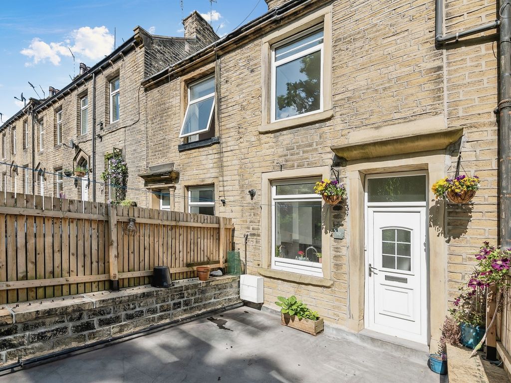 2 bed terraced house for sale in Woodhead Road, Lockwood, Huddersfield