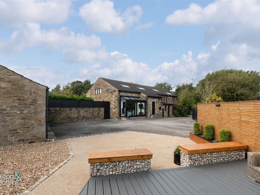 3 bed barn conversion for sale in Tongue End Barn, Hollin Hall, Trawden
