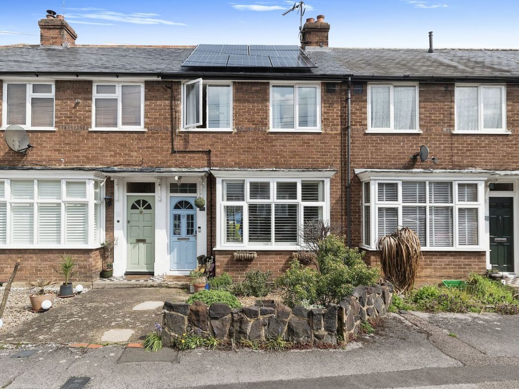 2 bed terraced house for sale in Conquest Close, Hitchin SG4 Zoopla
