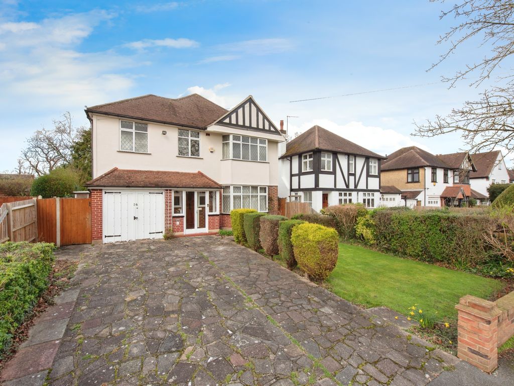 4 bed detached house for sale in Edenfield Gardens, Worcester Park