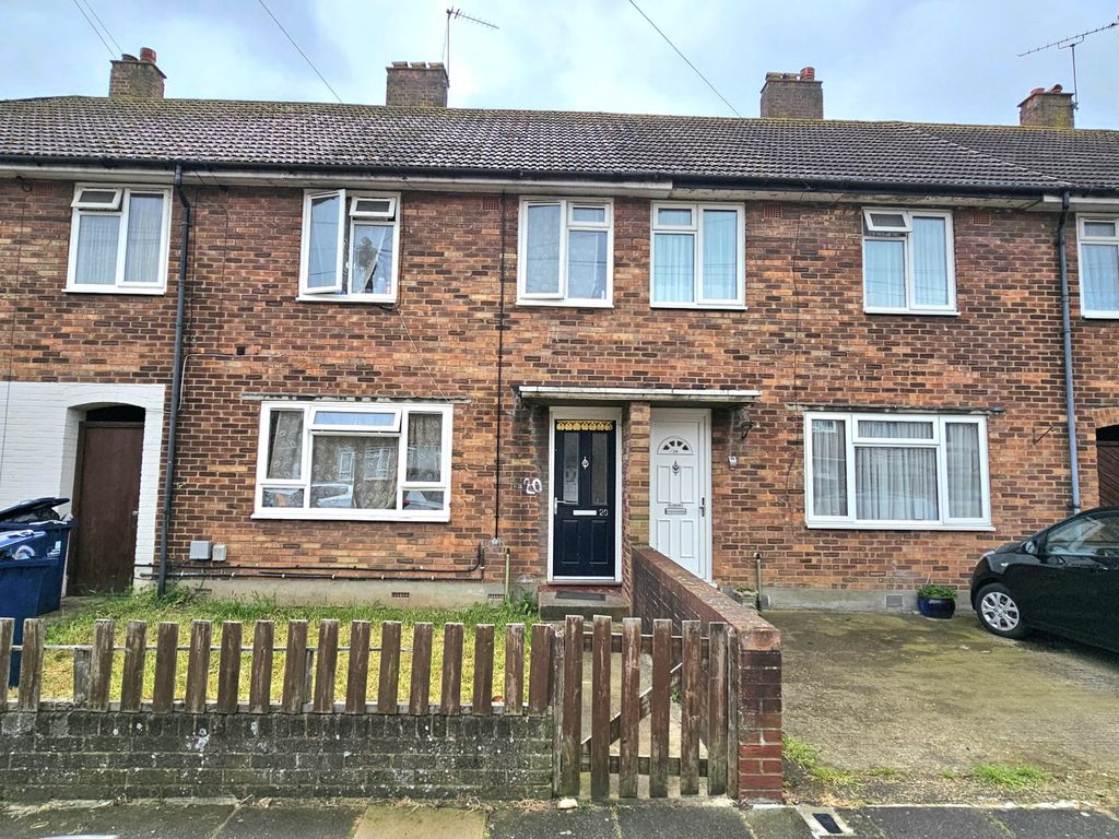 3 bed terraced house for sale in Northolt, Greater London UB5, £500,000