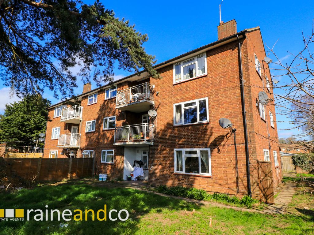 3 bed flat for sale in Chelwood Avenue, Hatfield AL10 Zoopla