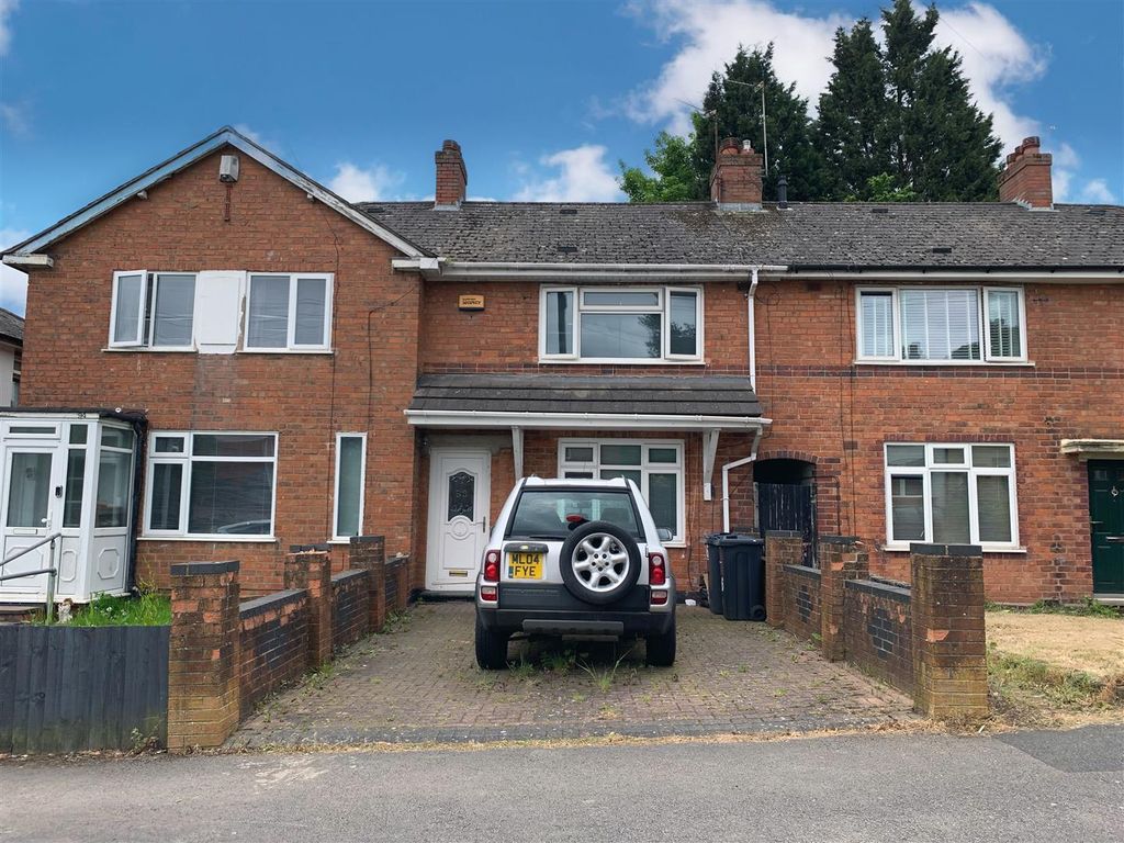 3 bed terraced house for sale in Norrington Road, Northfield
