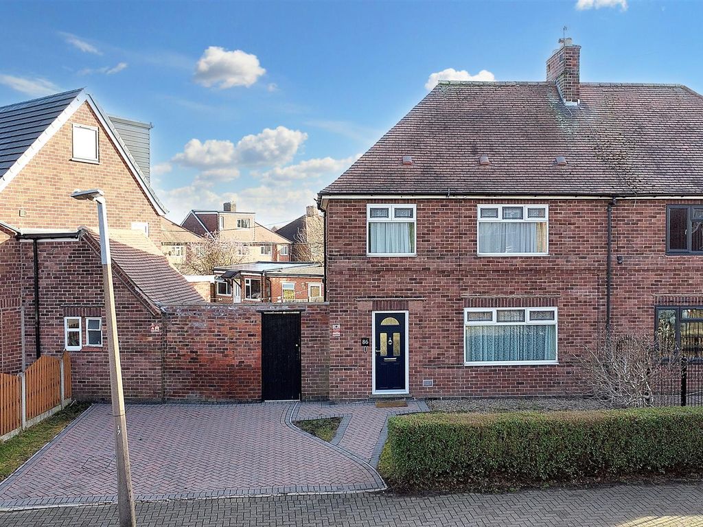 3 bed semidetached house for sale in Abbey Road, Beeston, Nottingham
