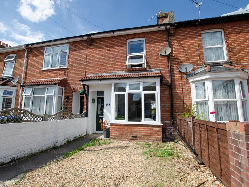 3 bed terraced house for sale in Manor Road North, Itchen, Southampton