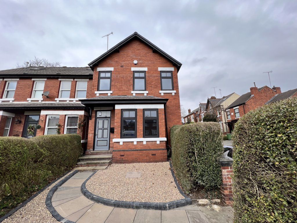 3 bed semidetached house to rent in Wakefield Road, Pontefract WF8