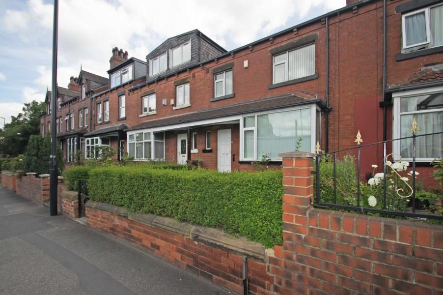 3 bed terraced house to rent in Cardigan Road, Headingley, Leeds LS6