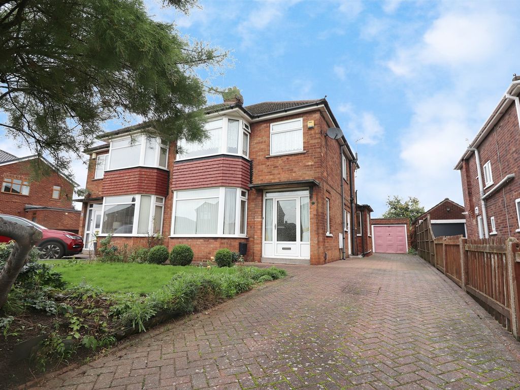 3 bed semidetached house for sale in Wynmoor Road, Scunthorpe DN17, £