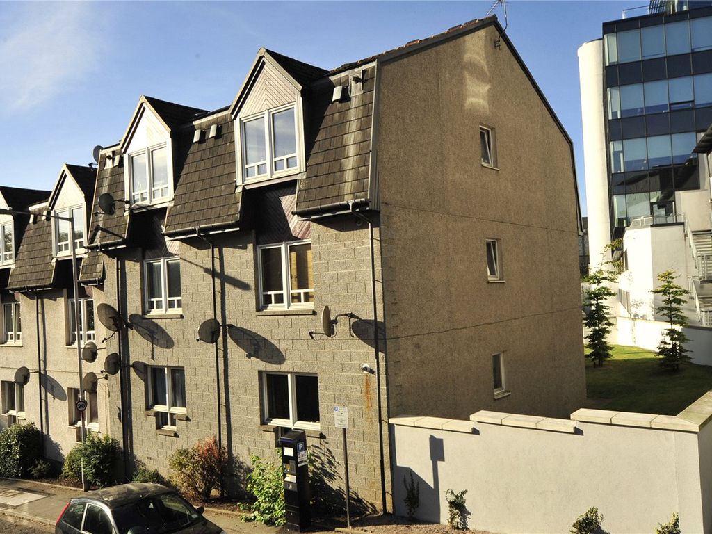 2 bed flat to rent in 13 Strawberry Bank Parade, Aberdeen AB11 Zoopla
