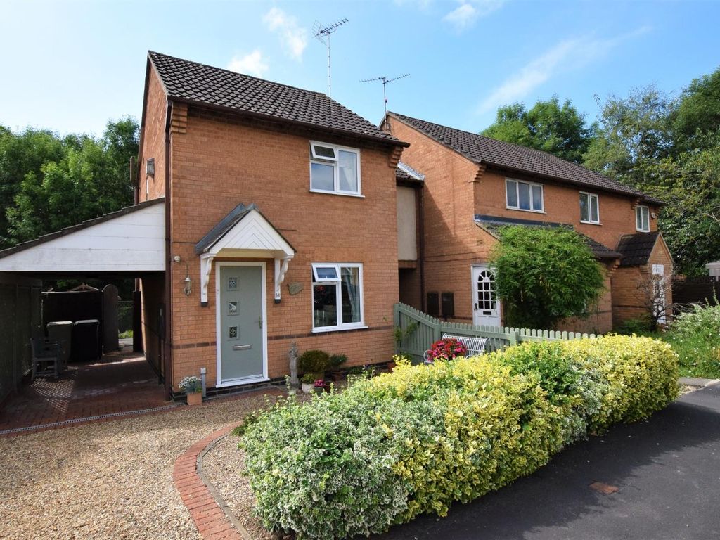 2 bed linkdetached house for sale in Brook Close, Uppingham, Oakham