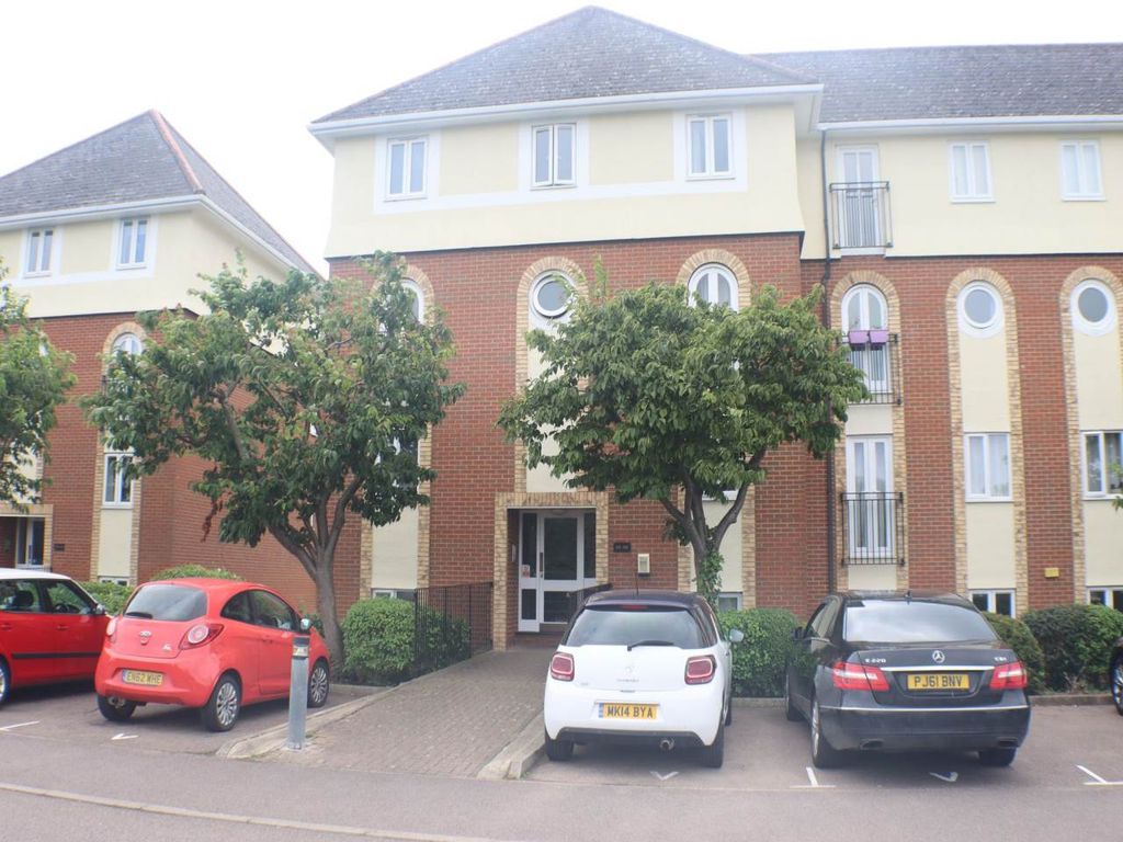 1 bed property to rent in Walsingham Close, Hatfield, Hertfordshire