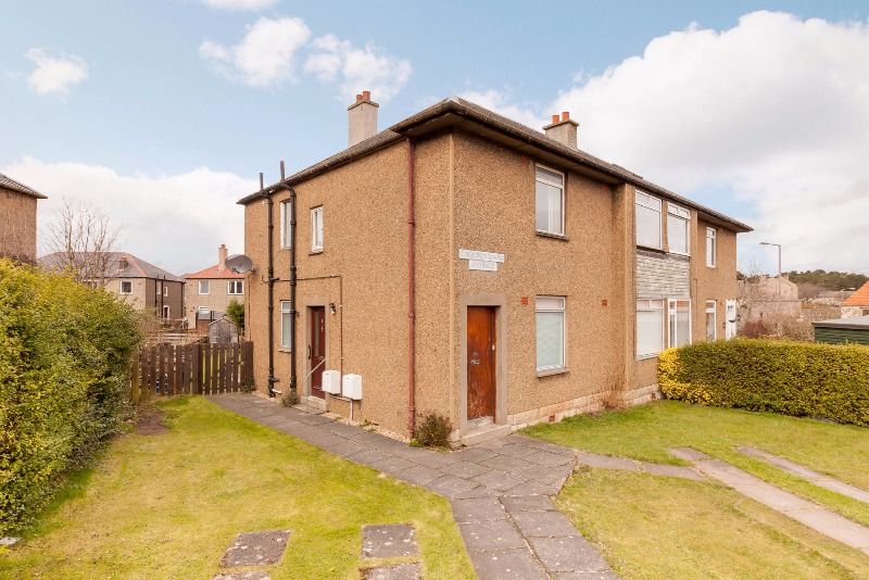 2 bed flat to rent in Colinton Mains Terrace, Colinton Mains, Edinburgh