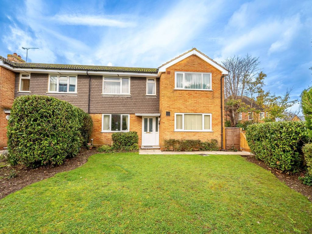 Berkeley Court, Guildford GU1  