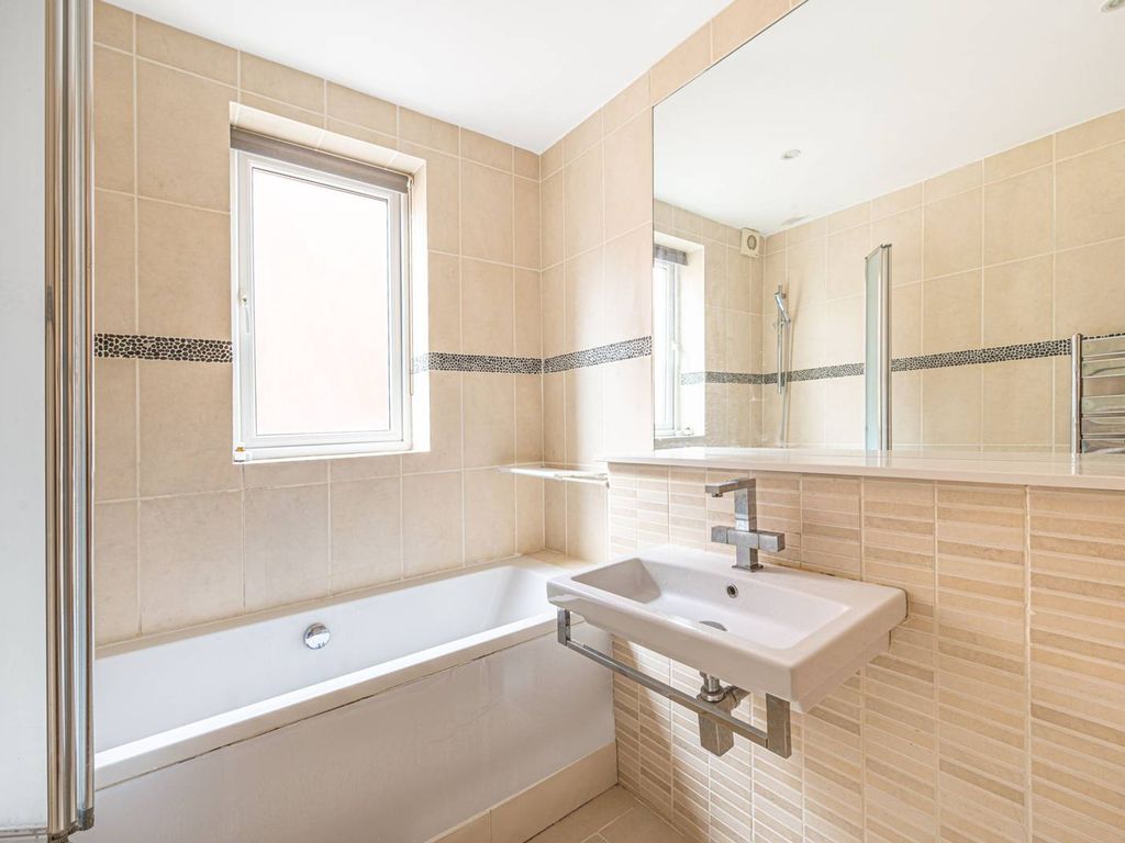 Holden Avenue Woodside Park London N12  