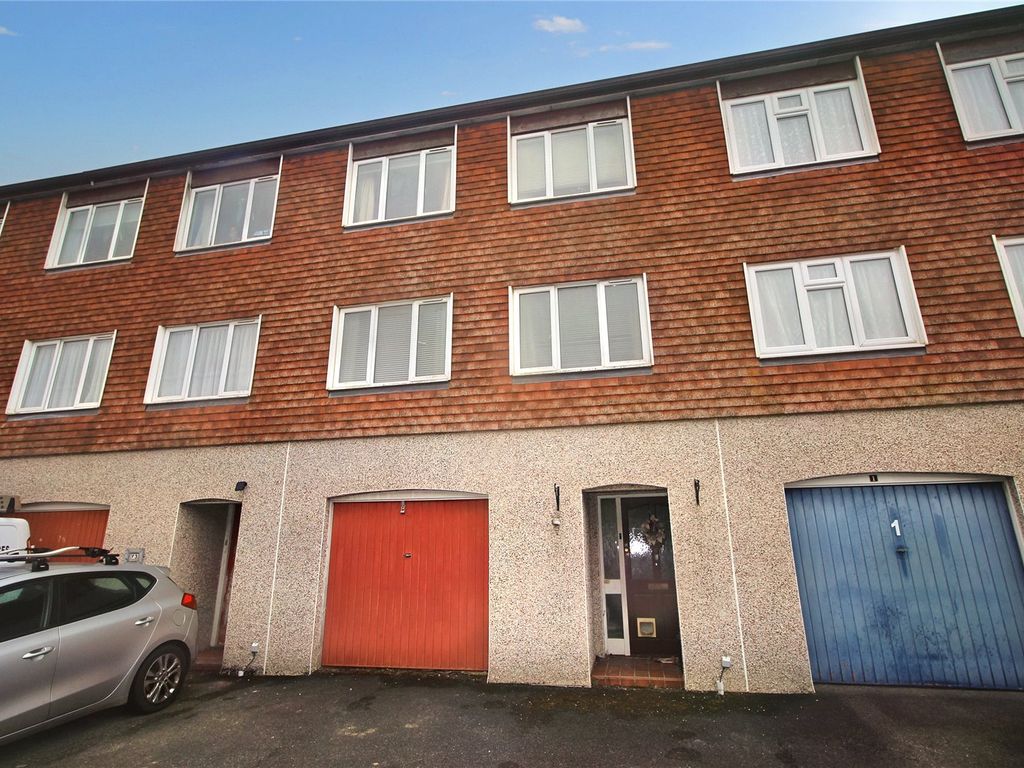 3 bed terraced house for sale in Rosewood Terrace, Forest Drive