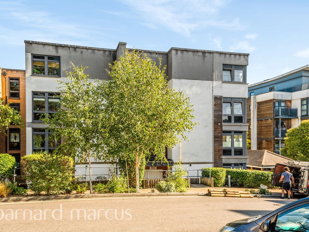 1 bed flat for sale in Scott Avenue, London SW15, £350,000 Zoopla