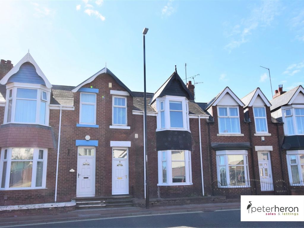 4 bed terraced house for sale in Ivanhoe Crescent, Eden Vale