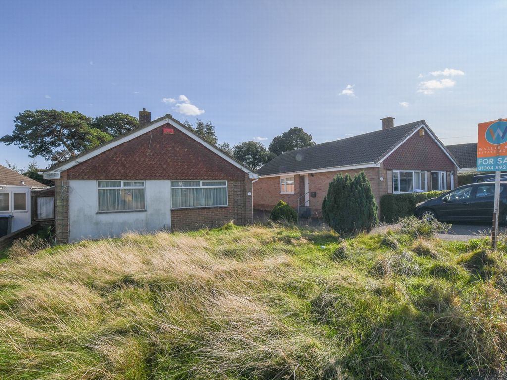 3 bed bungalow for sale in Beauxfield, Whitfield CT16, £250,000 Zoopla