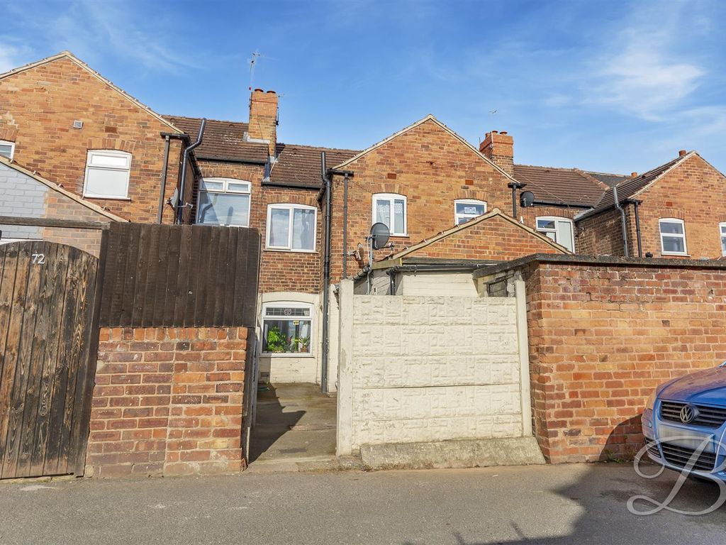 3 bed terraced house for sale in Vale Drive, Shirebrook, Mansfield NG20