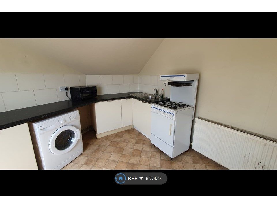 1 bed flat to rent in Market Street, Huthwaite, SuttonInAshfield NG17