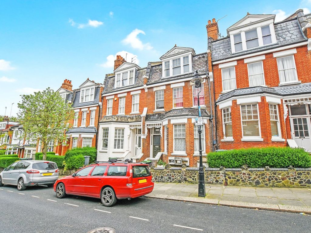 2 bed flat to rent in Milton Park, London N6, £1,950 pcm Zoopla