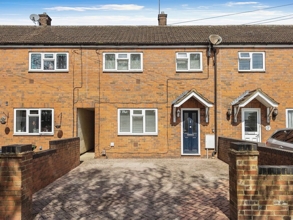 3 bed terraced house for sale in Paston Road, Hemel Hempstead HP2 Zoopla