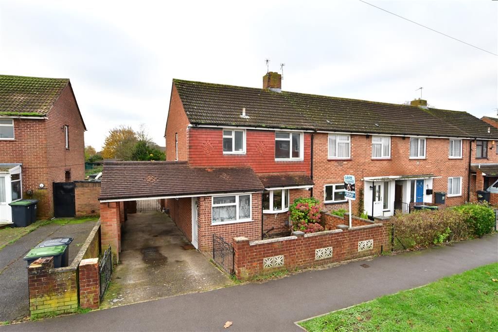 2 bed end terrace house for sale in Blendworth Crescent, Havant