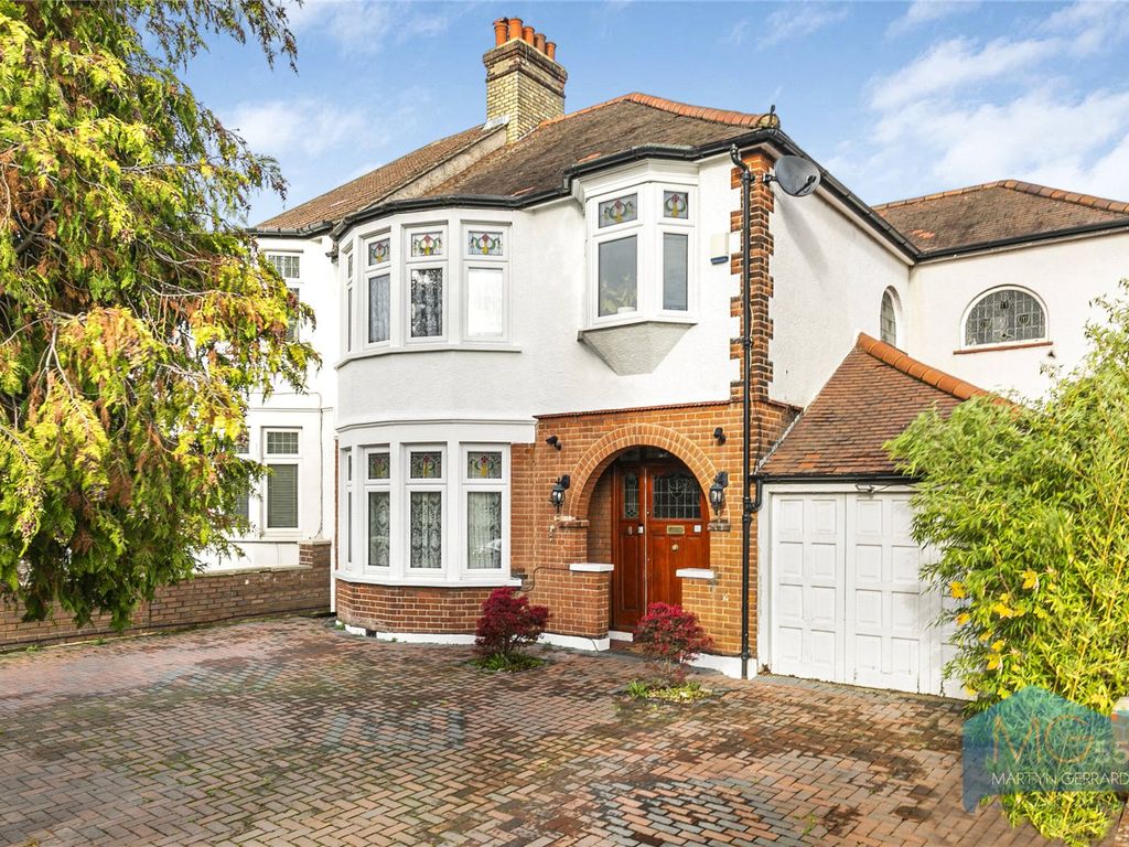 4 bed semidetached house for sale in Bourne Hill, London N13 Zoopla