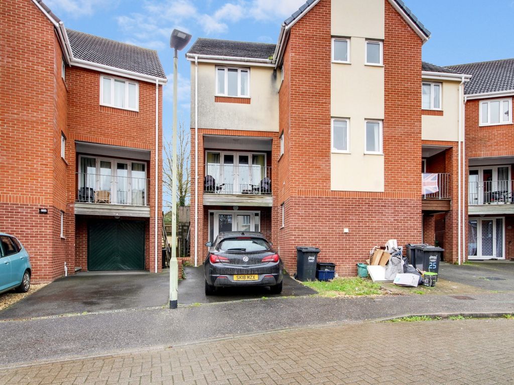 5 bed semidetached house for sale in Silverwood Heights, Barnstaple