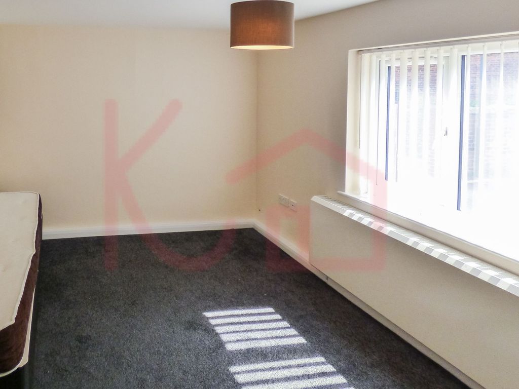 Studio to rent in Thorne Road, Doncaster DN1, £455 pcm Zoopla