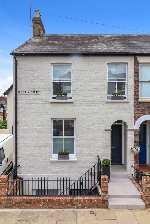 4 bed end terrace house for sale in West View Road, St.Albans AL3, £